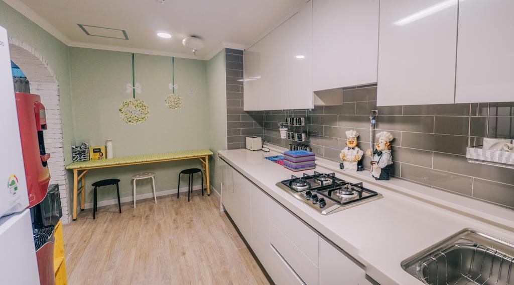 Kingkong Guesthouse Puszan Szoba fotó