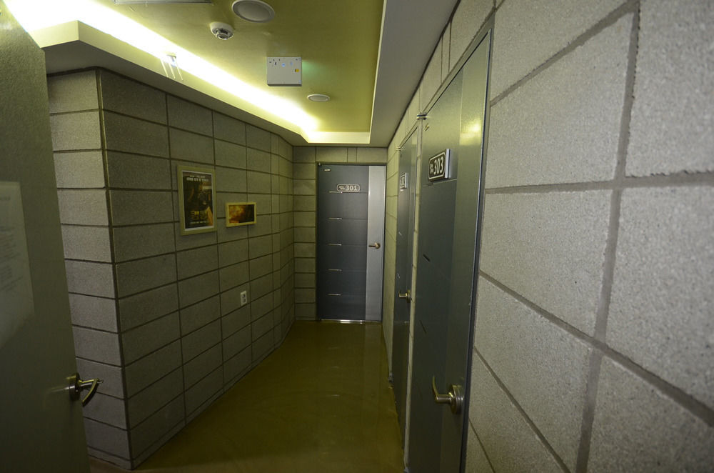 Kingkong Guesthouse Puszan Kültér fotó