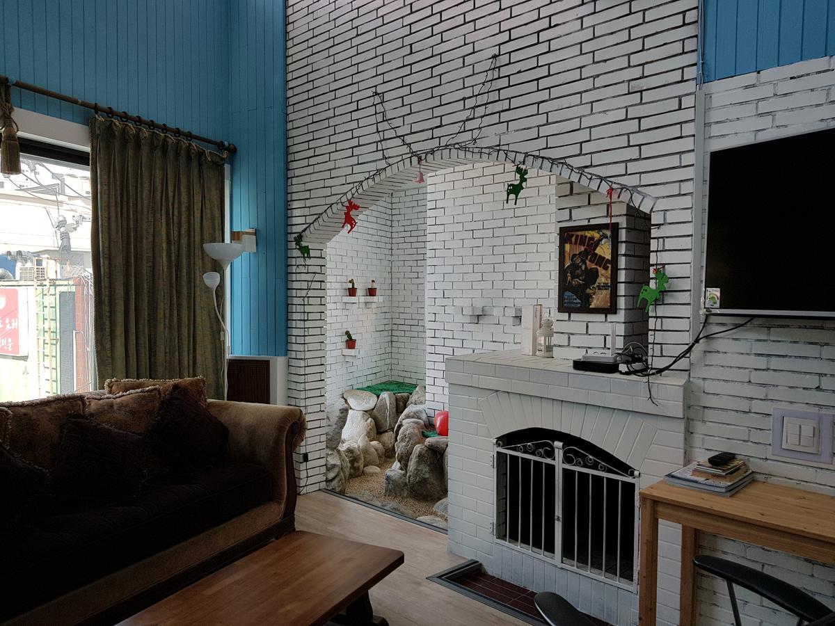 Kingkong Guesthouse Puszan Kültér fotó