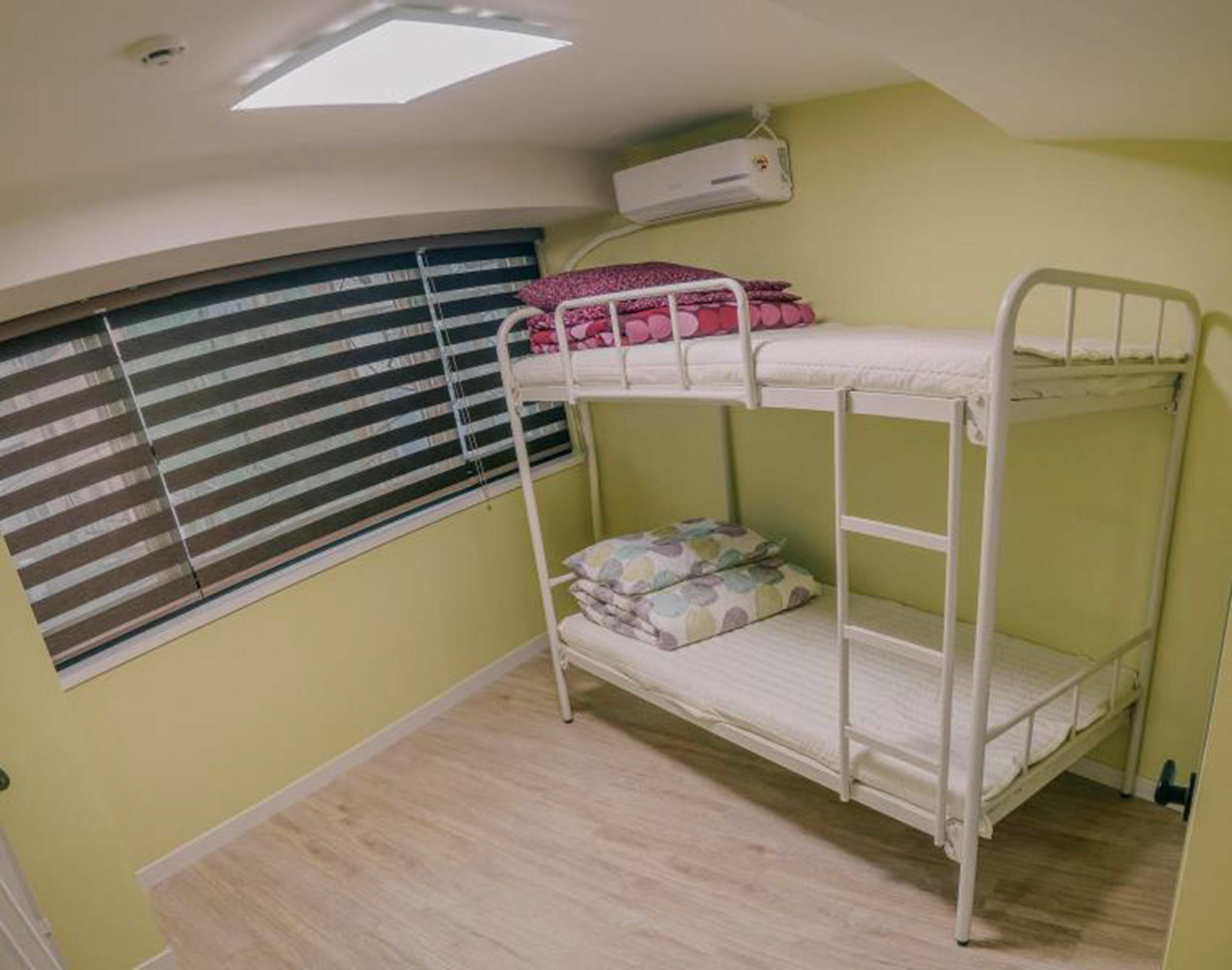 Kingkong Guesthouse Puszan Kültér fotó